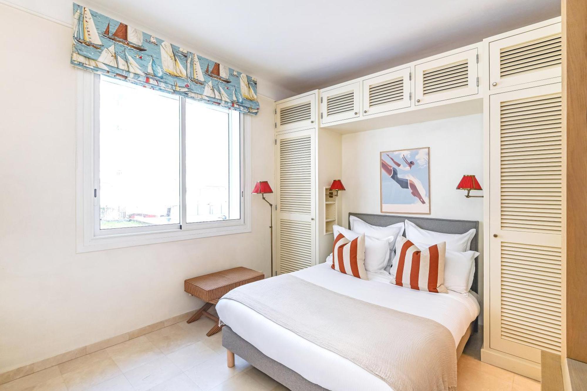 Apartment Buckingham & Lloyds -
