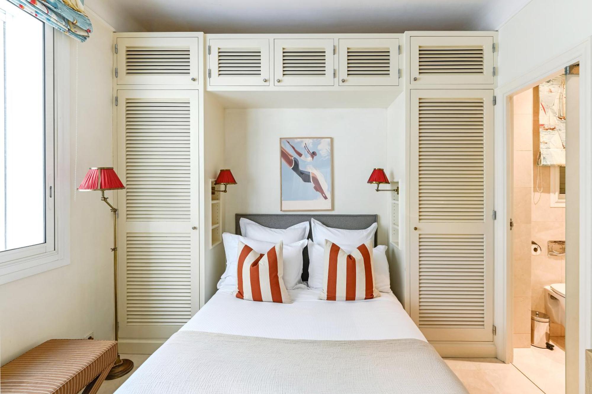 Buckingham & Lloyds - Apartment Cannes