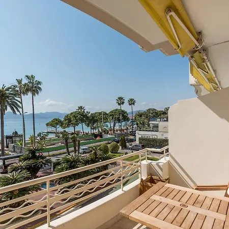 Buckingham & Lloyds - Cannes Exterior photo